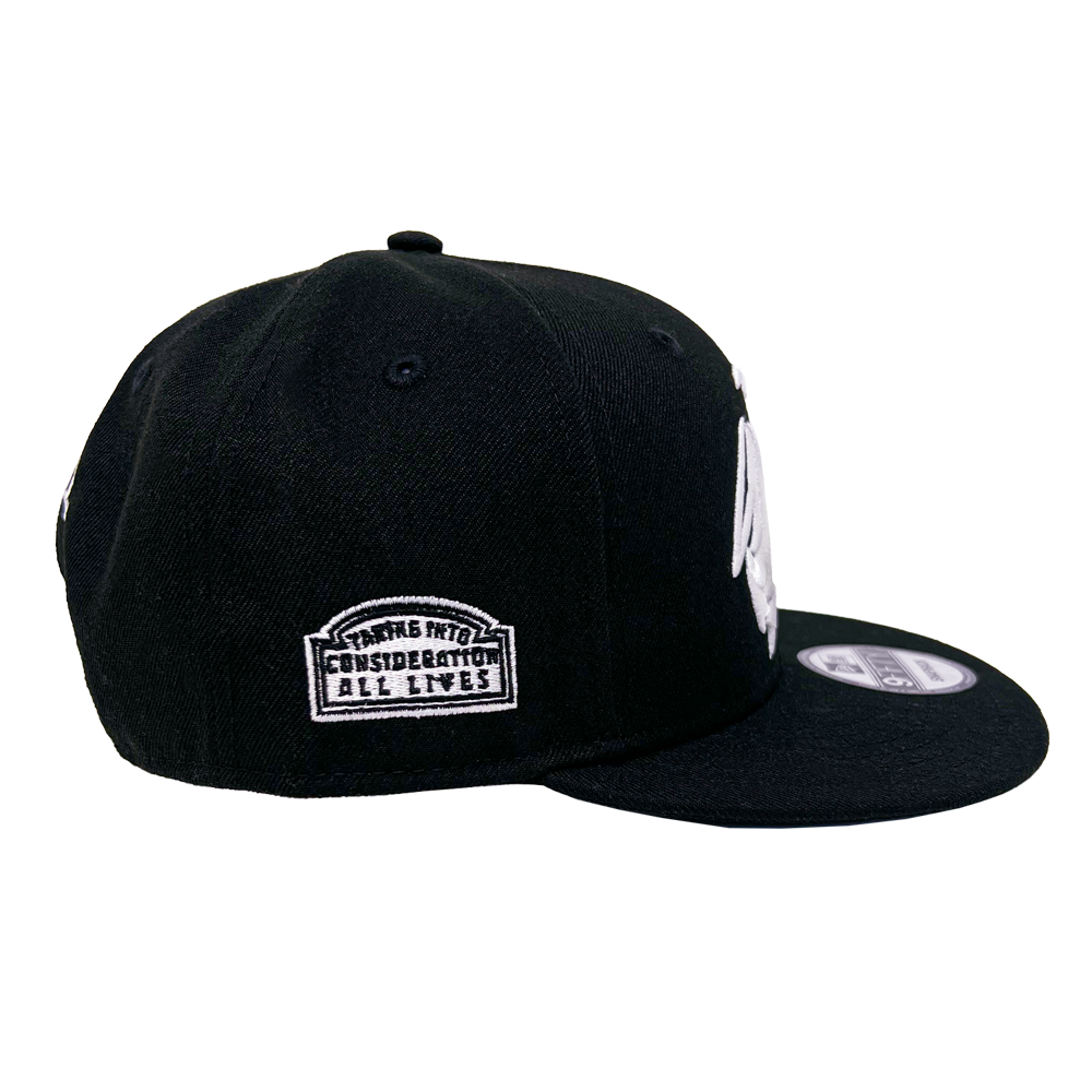 Mblem CREAM & Black New Era Snapback